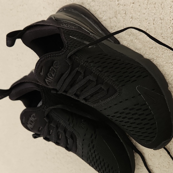 Nike Airmax 27C Women's Sneakers 8 - Picture 2 of 14